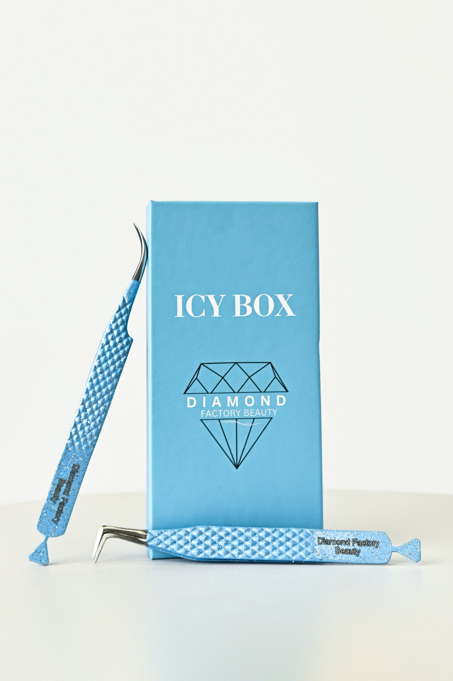 THE ICY BOX TRAY 0.03 ā”
